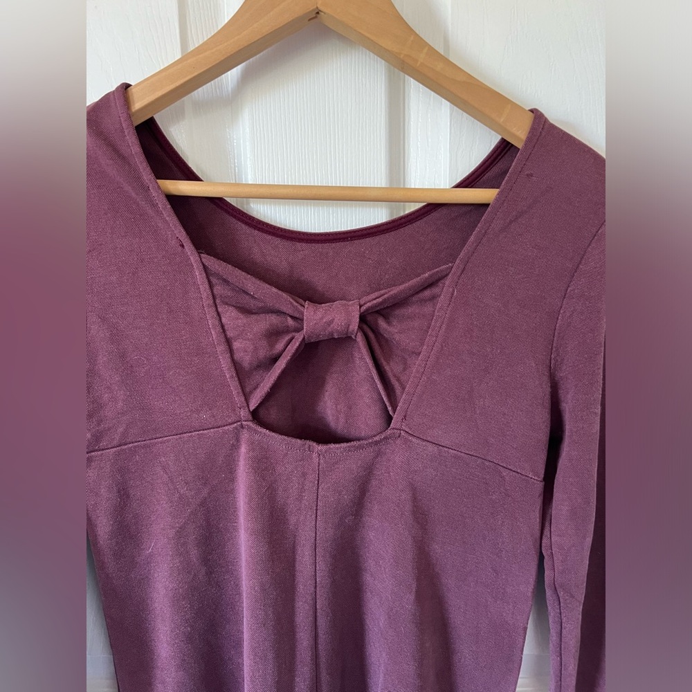 Long Sleeved Boutique Dress with Bow Detail in Back